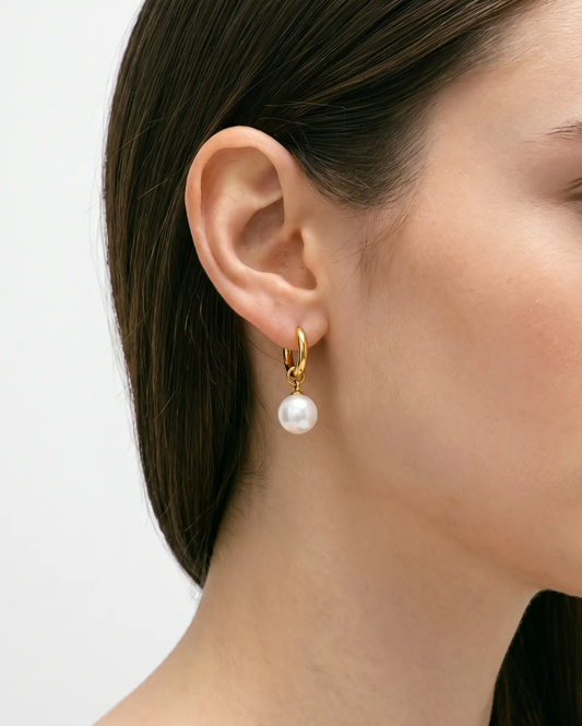 studio-ai earrings-pearl-teardrop-earrings_studio1_a1+solo.png