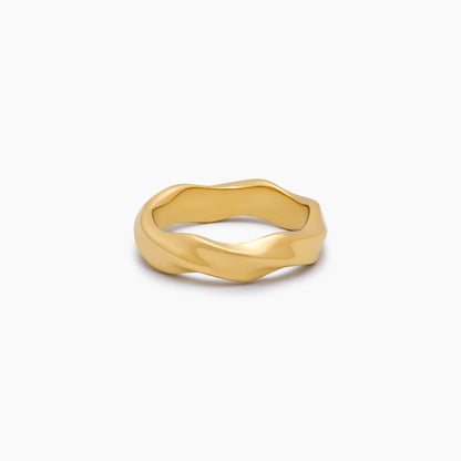 Wave Curl Ring