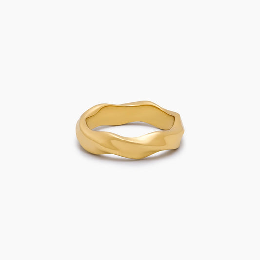 Wave Curl Ring