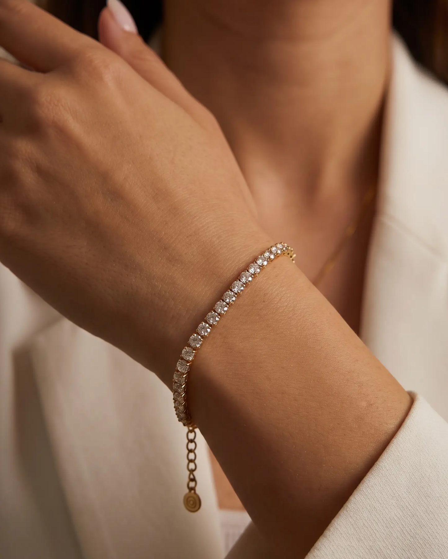 studio-ai bracelet-crystal-tennis-bracelet_studio1_a1+solo.png