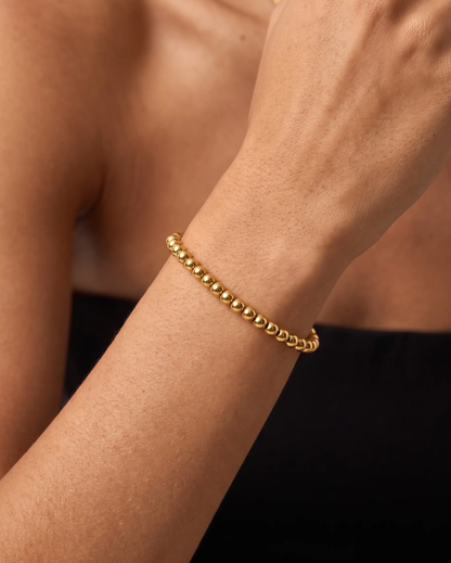 studio-ai bracelet-gold-bead-bracelet_studio2_a1+solo.png