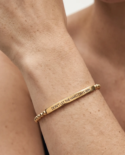 studio-ai bracelet-hold-on-beaded-bracelet_lifestyle1_a1+solo.png
