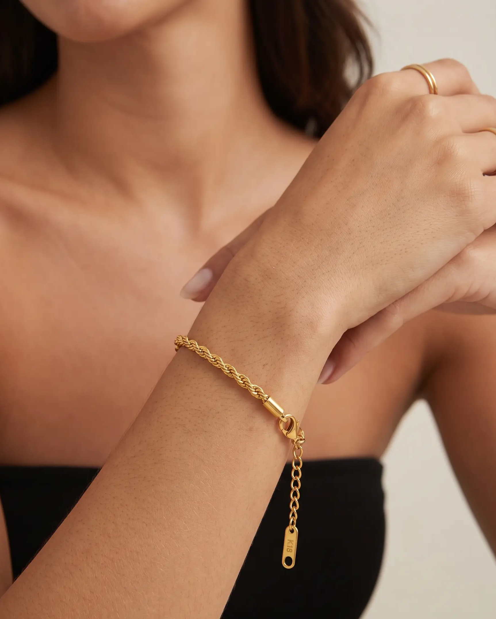 studio-ai bracelet-rope-twist-bracelet_studio1_a1+solo.png