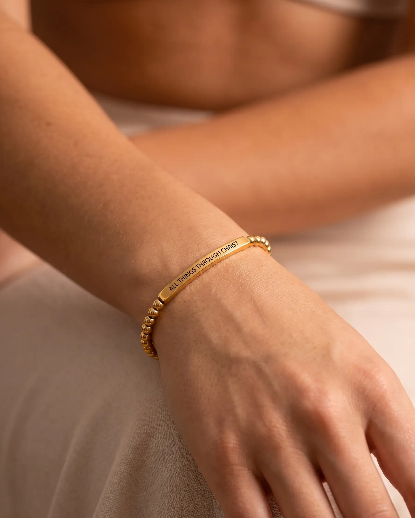 studio-ai bracelet-the-keepsake-beaded-bracelet_lifestyle1_a1+solo.png