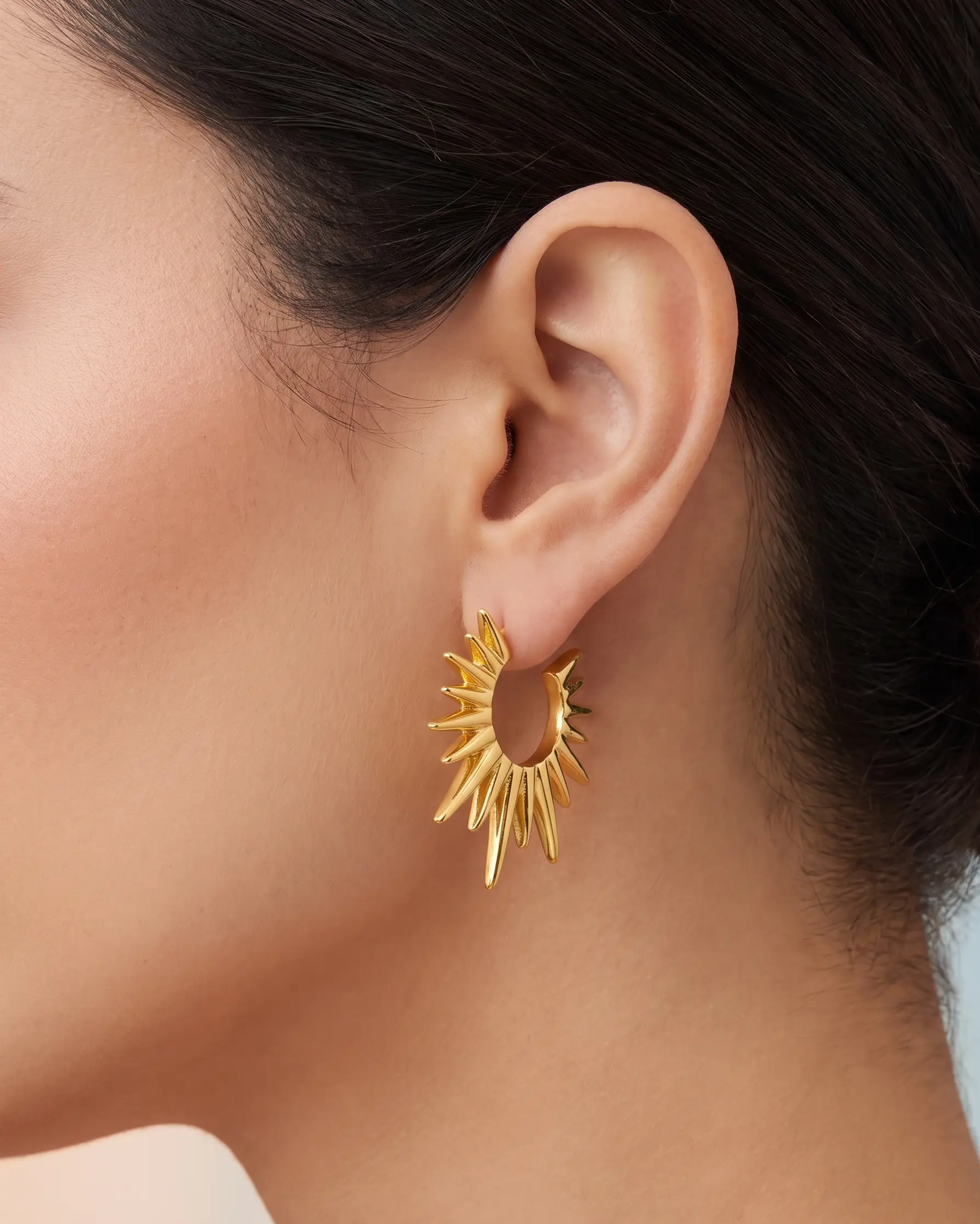 studio-ai earrings-solveig-ray-earrings_lifestyle1_a1+solo.png