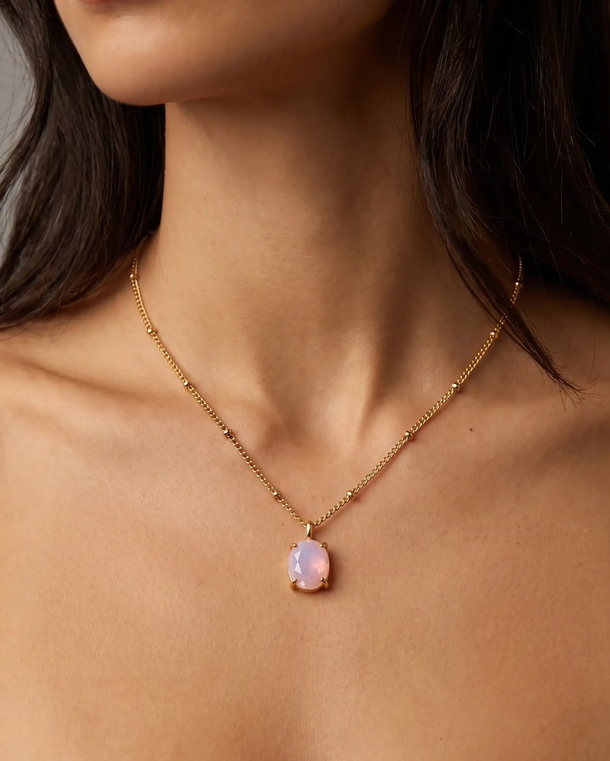 studio-ai necklace-alva-opal-necklace_studio1_a2+solo.png