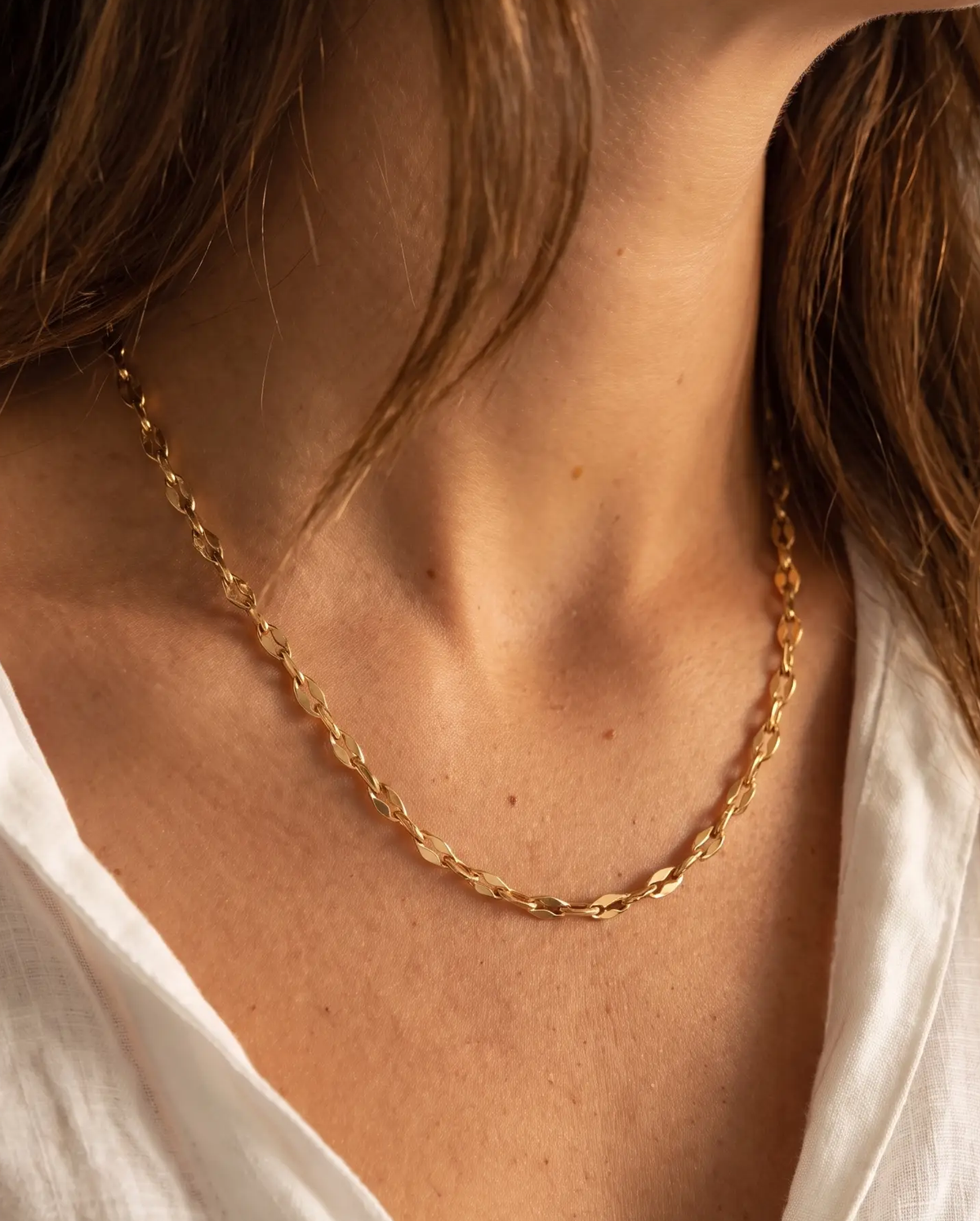 studio-ai necklace-bloom-link-necklace_studio1_a1+solo.png