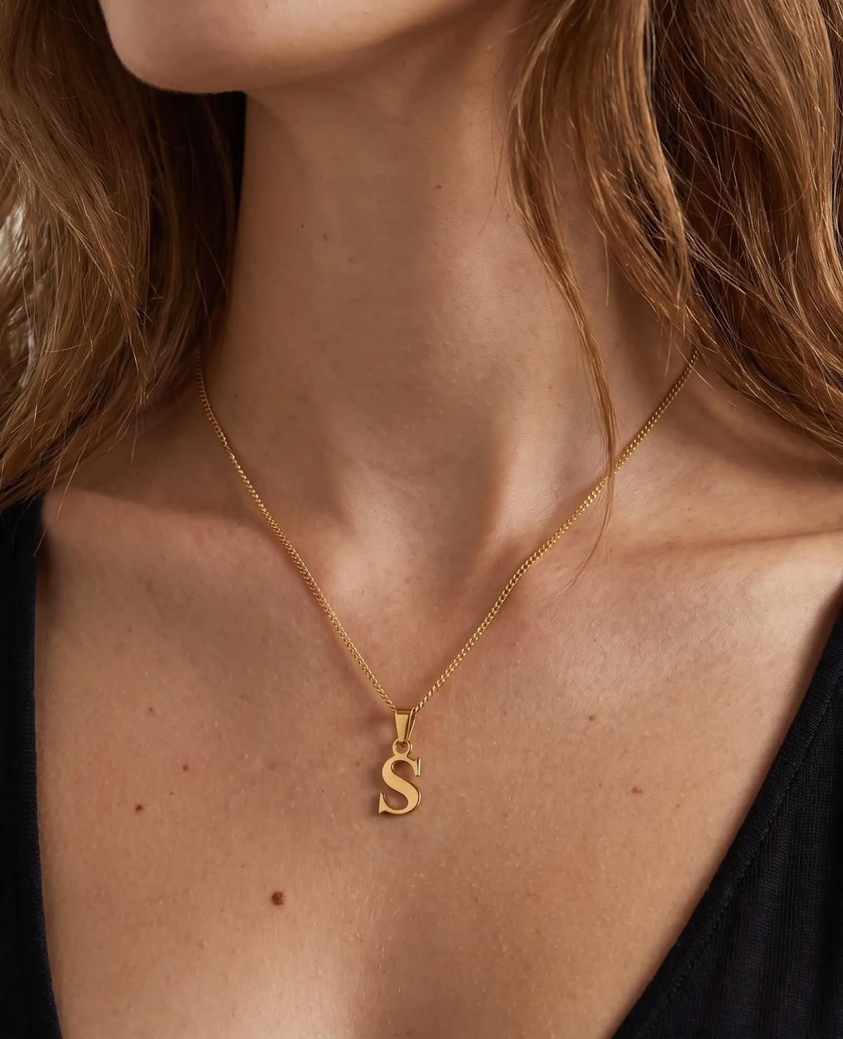 studio-ai necklace-gold-letter-charm-necklace_studio2_a1+solo.png