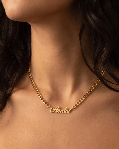 studio-ai necklace-heavy-curb-name-necklace_studio2_a1+solo.png