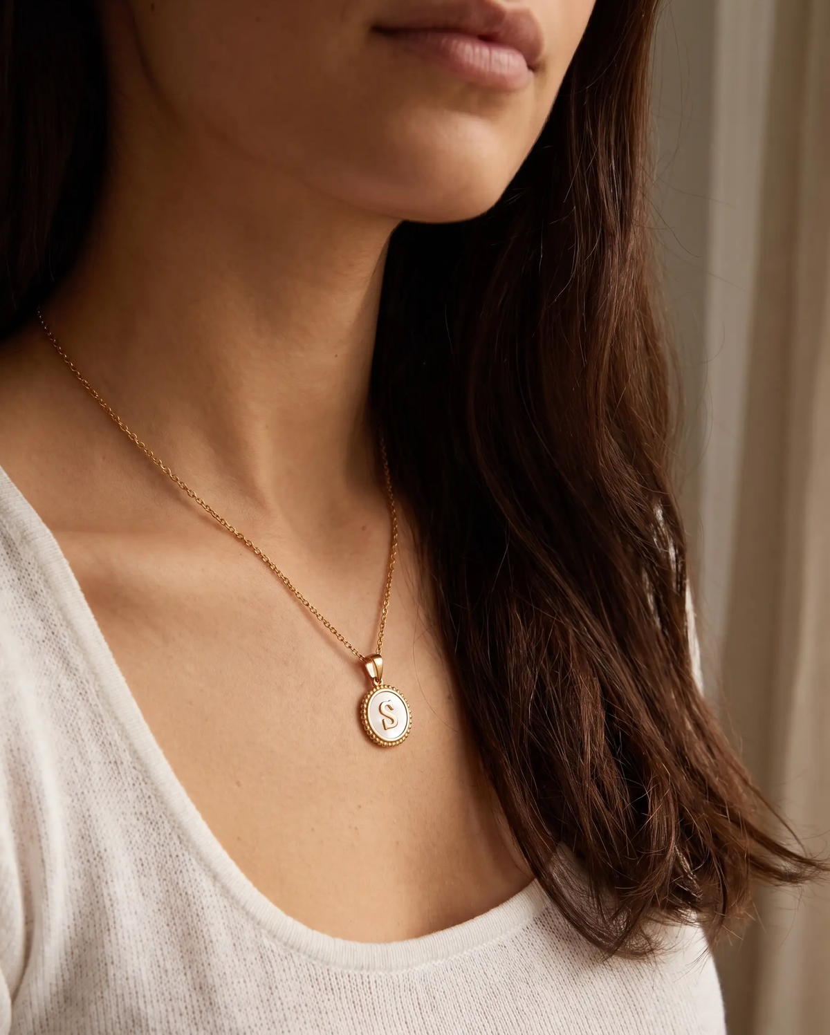 studio-ai necklace-nacre-initial-pendant-necklace_studio2_a1+solo.png