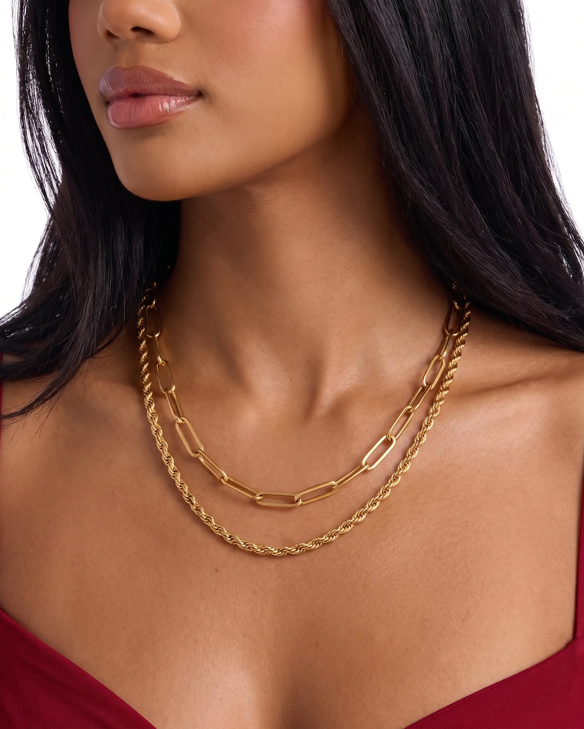 studio-ai necklace-paperclip-and-rope-layered-necklace_lifestyle1_a1+solo.png