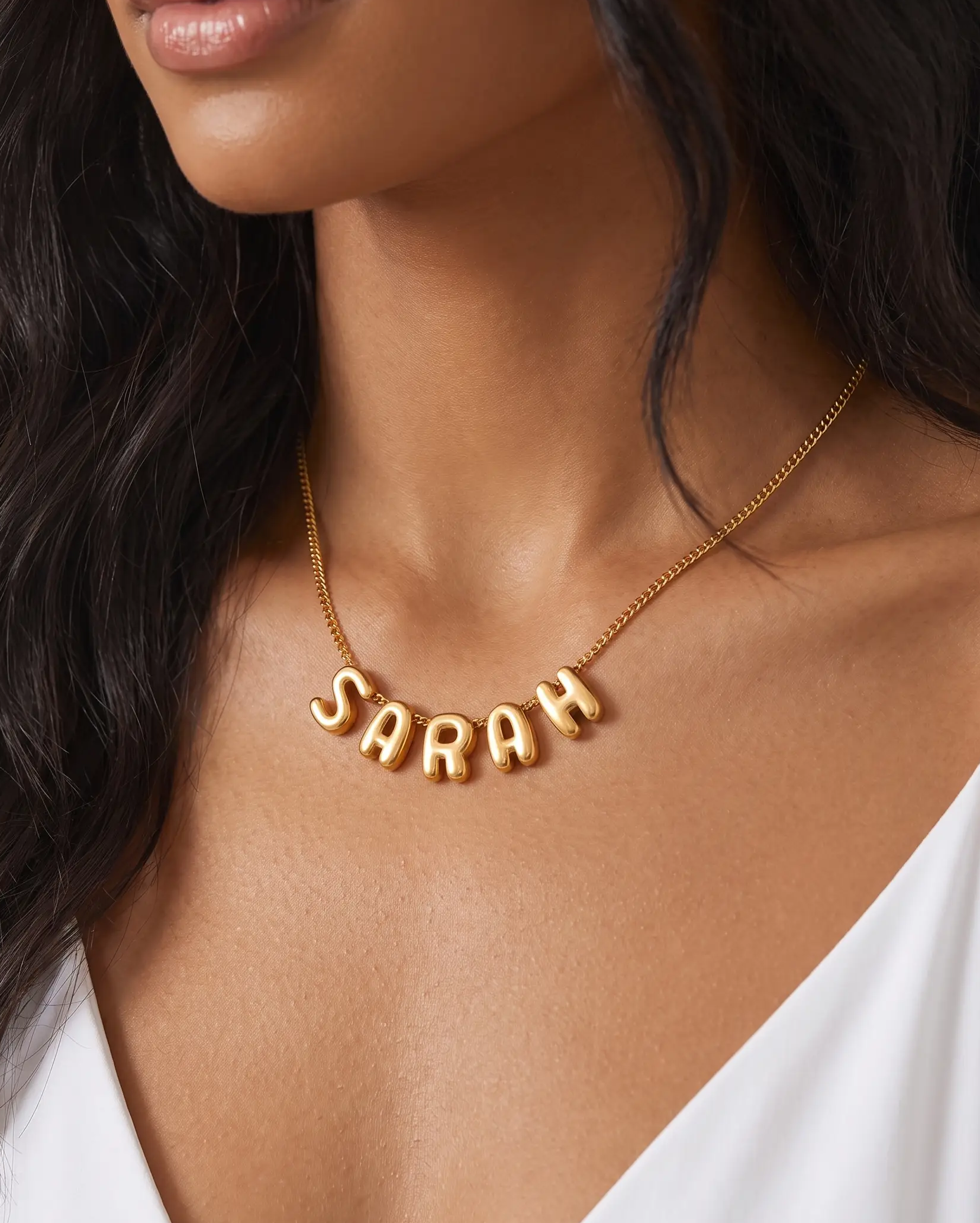 studio-ai necklace-puff-name-necklace_studio2_a1+solo.png