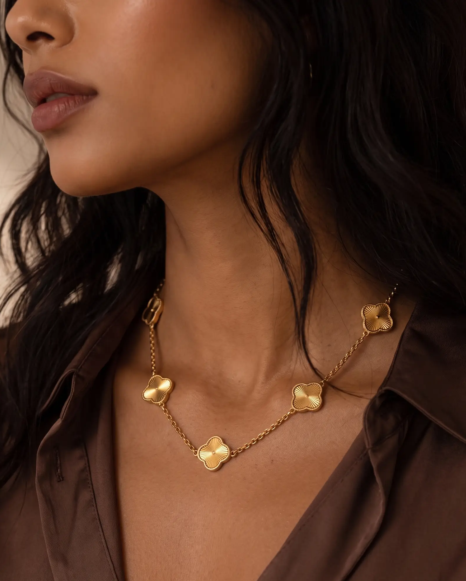 studio-ai necklace-ray-petal-necklace_lifestyle1_a1+solo.png