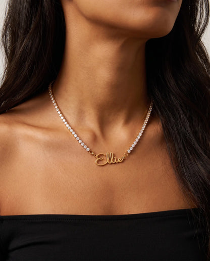 studio-ai necklace-script-name-line-necklace_studio1_a1+solo.png