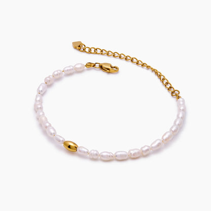 Simple Pearl Bracelet