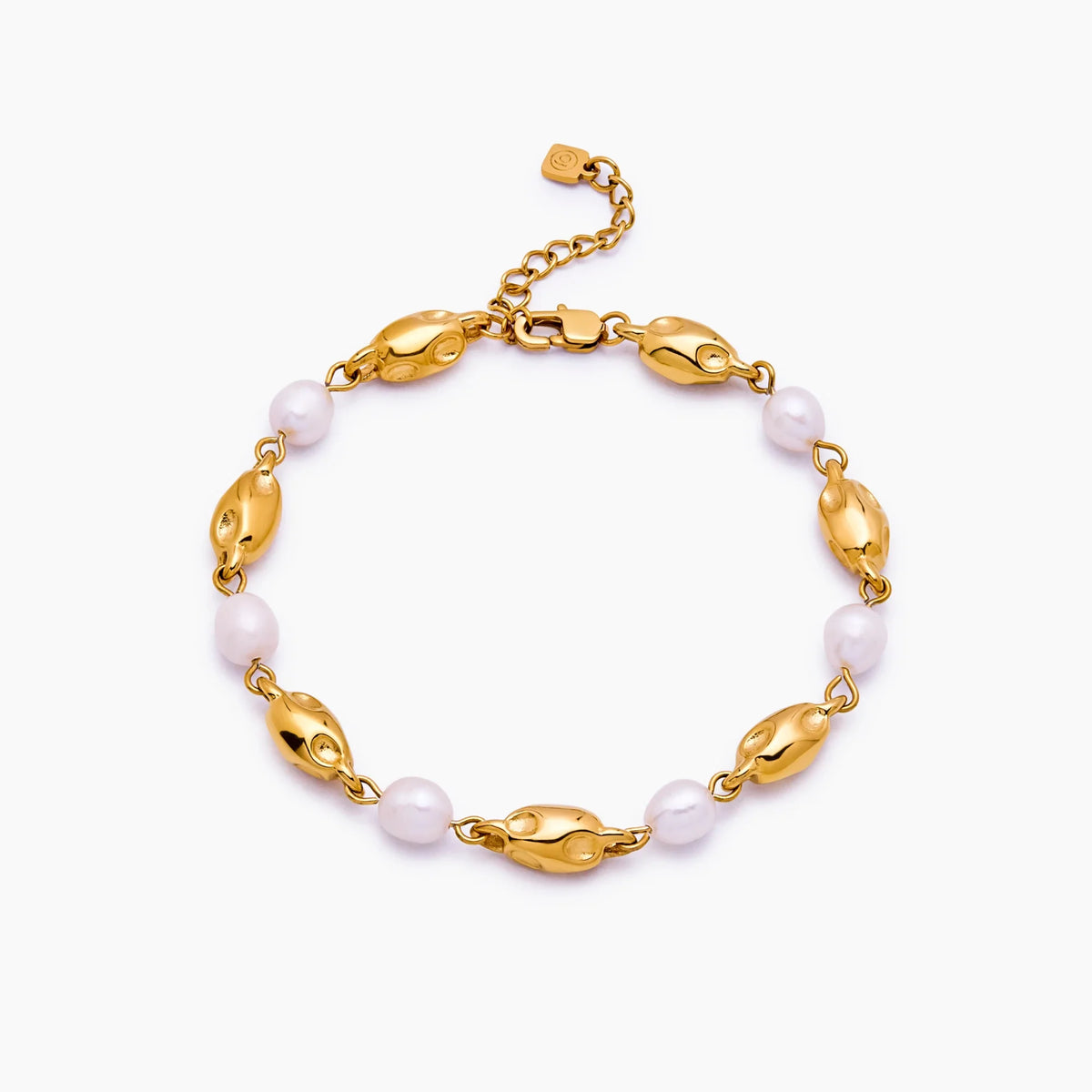 Cast Freshwater Pearl Bracelet