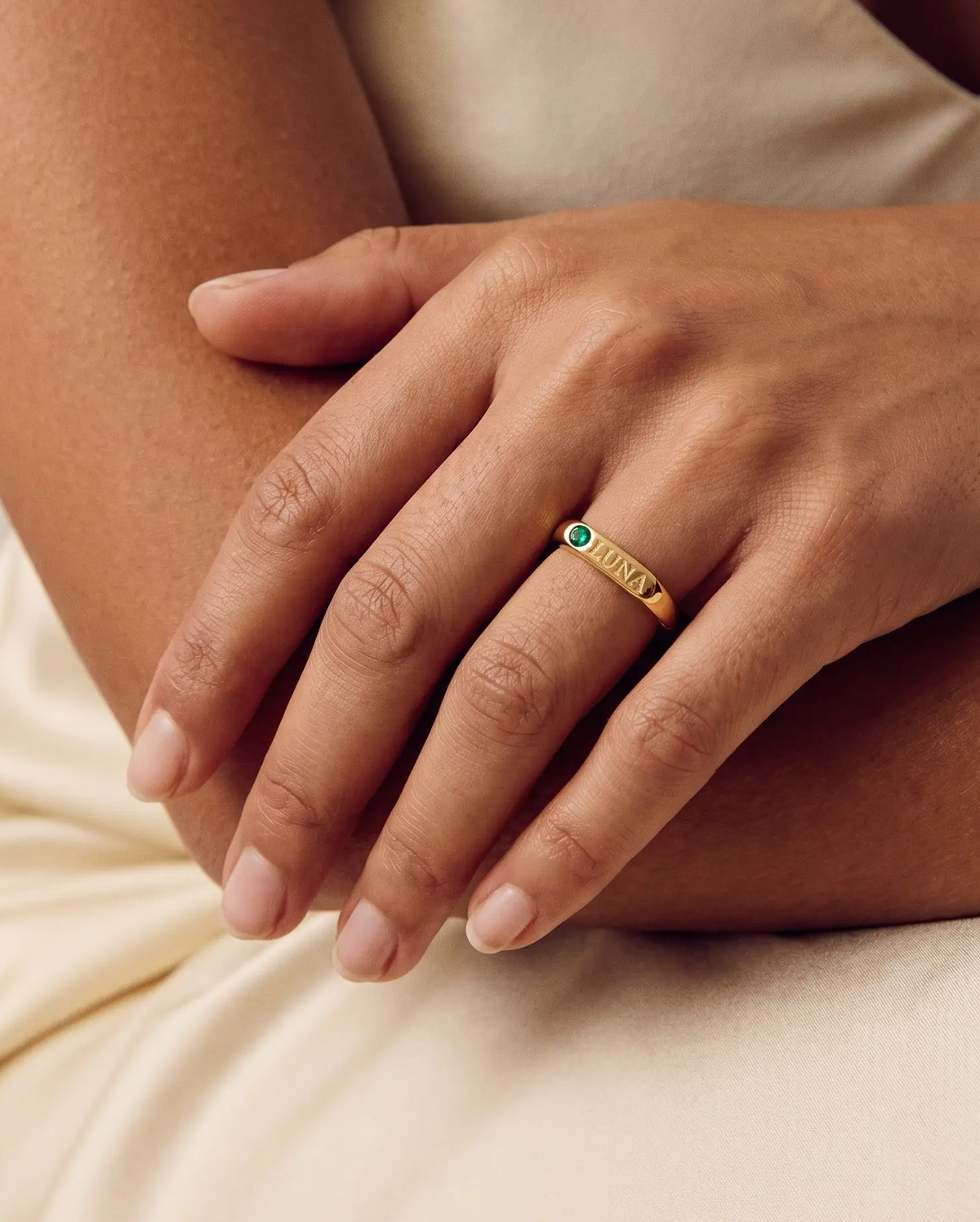 studio-ai ring-engraved-birthstone-name-ring_lifestyle1_a1+solo.png
