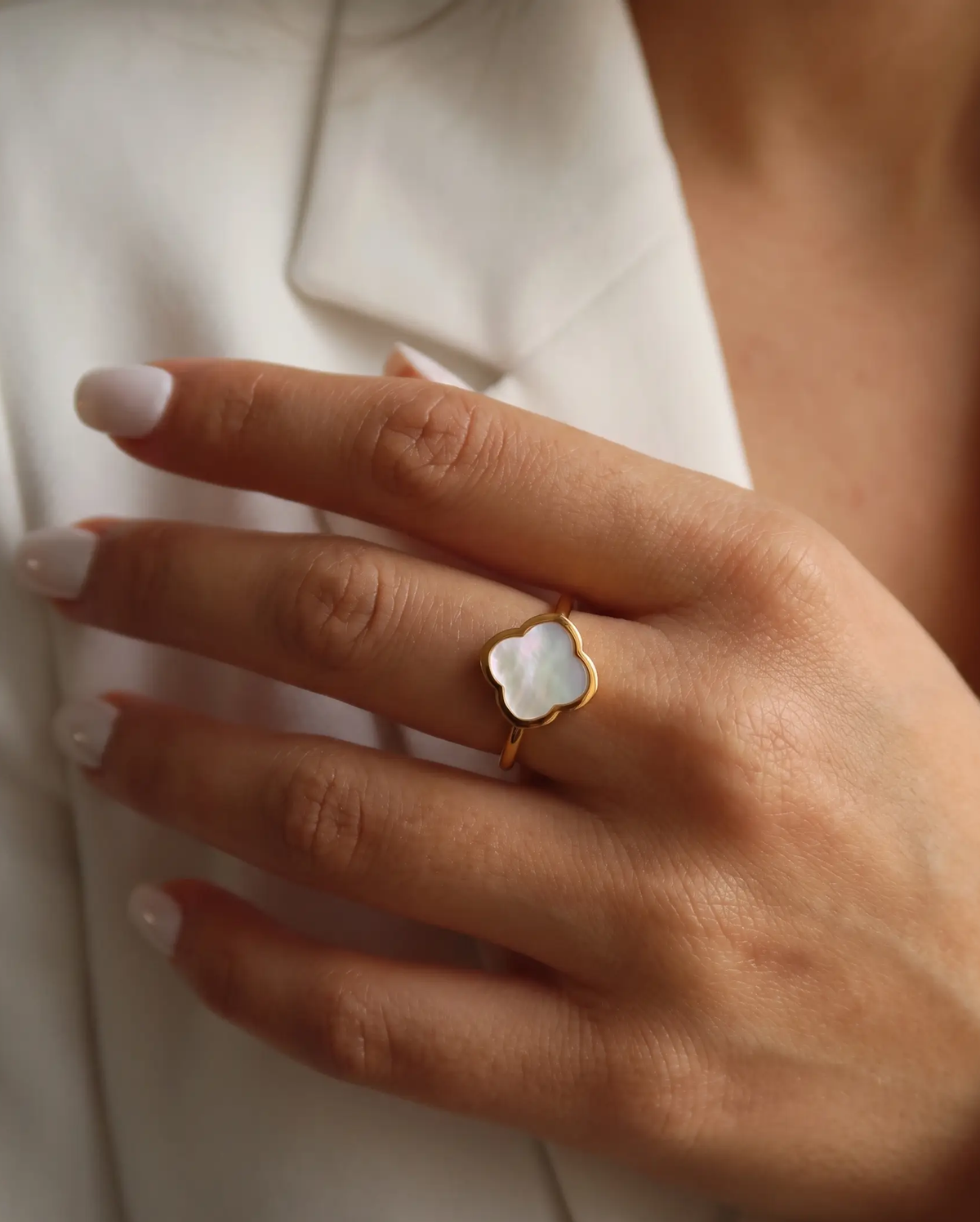 studio-ai ring-petal-wrap-ring_lifestyle1_a1+solo.png