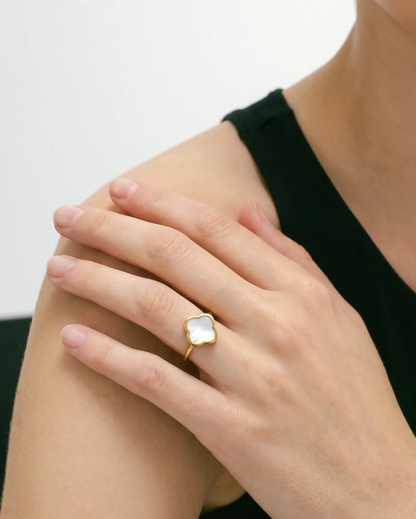 studio-ai ring-petal-wrap-ring_studio2_a1+solo.png